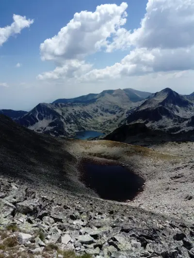 Горно Полежанско езеро