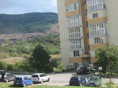 Автогара Бобов дол