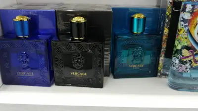 Яна Мол