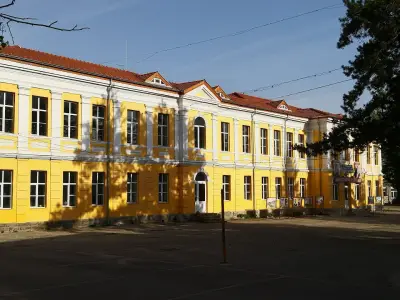 ОСНОВНО УЧИЛИЩЕ ИВАН ХАДЖИЙСКИ