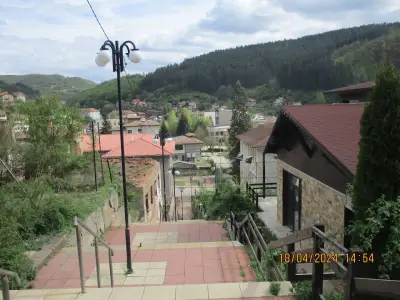 Стадион Трън