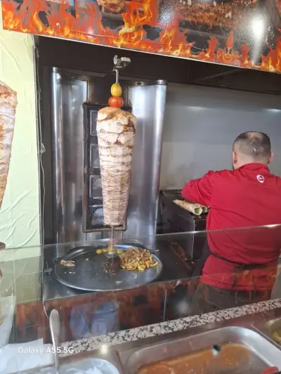 Дюнери "Fast food Aleppo"