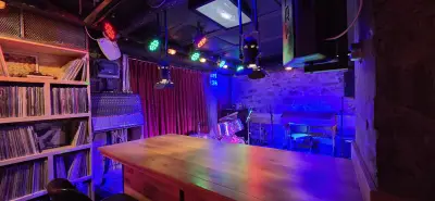Rock Bar 158