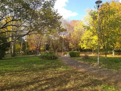 Парк „Света Троица“