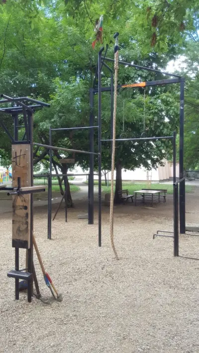 Street Fitness Strelbishte