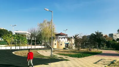 Скейт Парк Младост