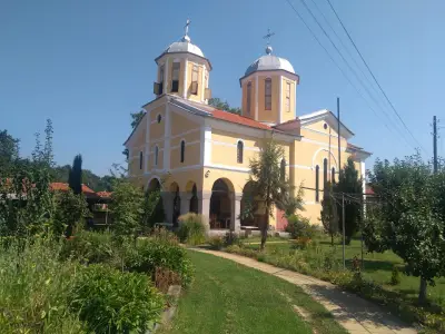 Храм „Успение на Света Богородица“