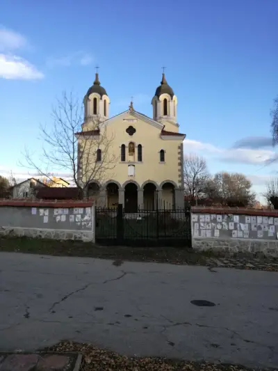 Църква Св. Неделя