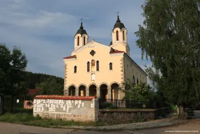 Църква Св. Неделя