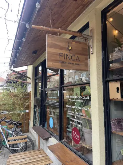 Finca - chocolate shop & café