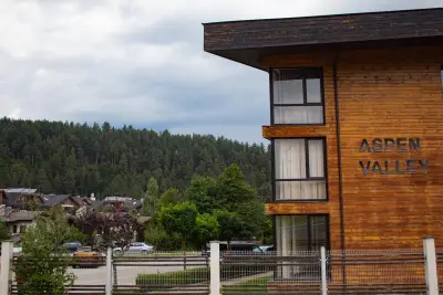 Stylish studio's Aspen Valley