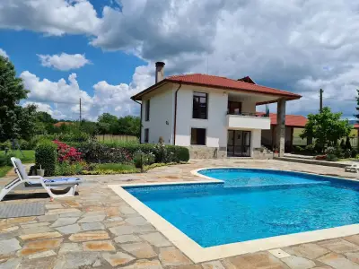 Mountain View Vacation Home