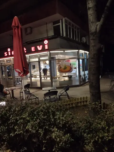Турска сладкарница Simit Evi