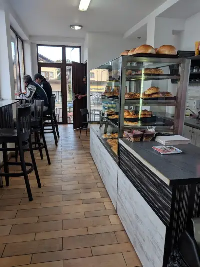 Bakery & Cafe