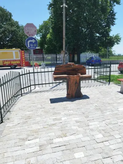 Приказната гора