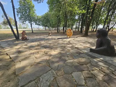 Приказната гора