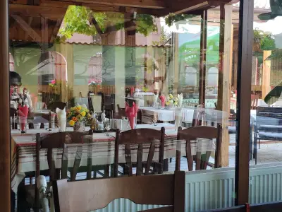 restaurant " Chuchura"