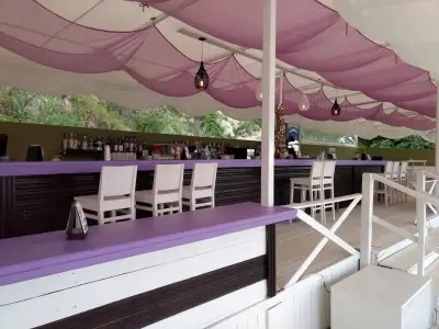 Beach Bar, Alexandria Club Hotel Hermes