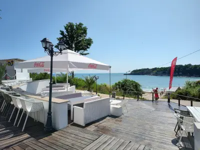 Beach Bar, Alexandria Club Hotel Hermes