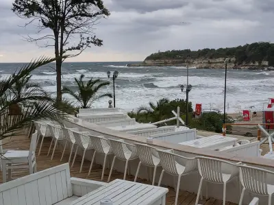Beach Bar, Alexandria Club Hotel Hermes
