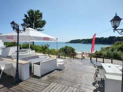 Beach Bar, Alexandria Club Hotel Hermes