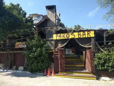 Pako's Bar