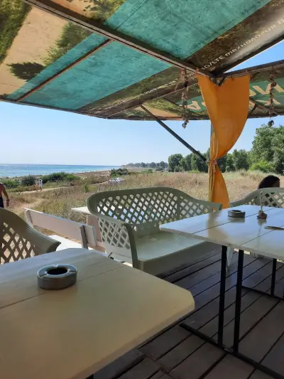 Beach Bar and Café