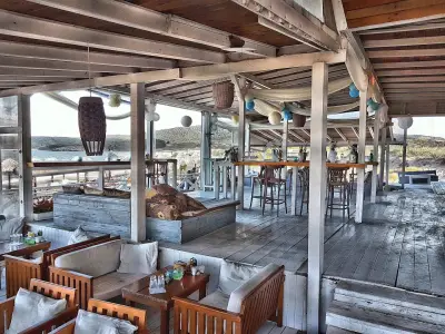 Flora beach bar & food - Arkutino