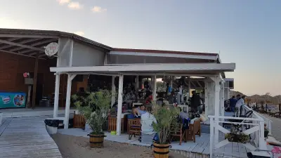Flora beach bar & food - Arkutino