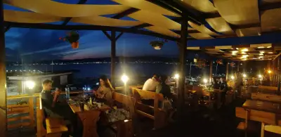 The Deck - Grill&Seafood