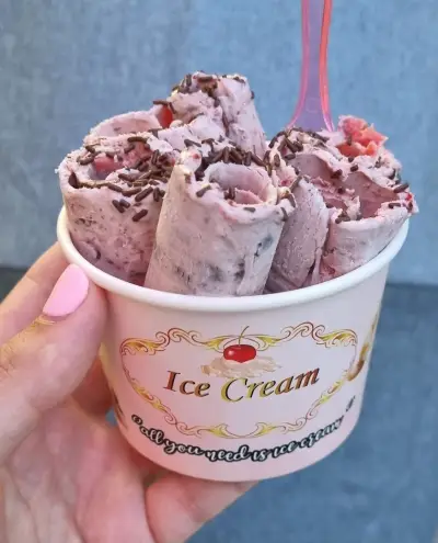 Tedo'S Ice Cream Rolls