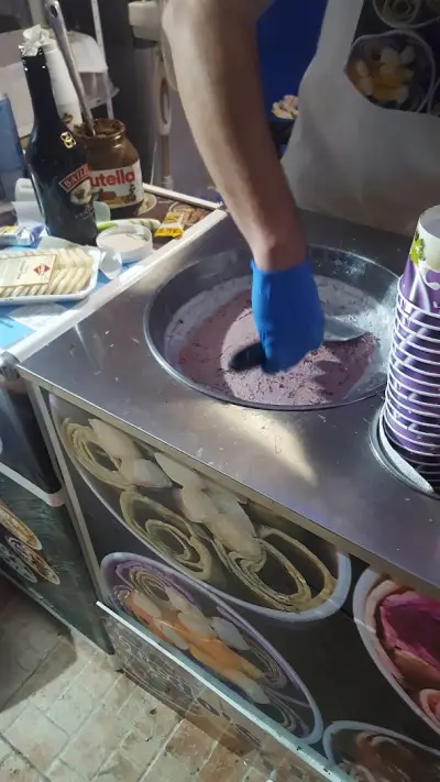 Tedo'S Ice Cream Rolls