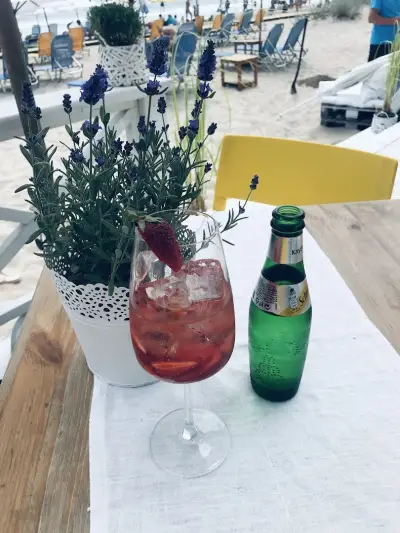 Шарен Плаж