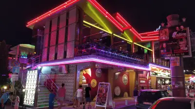 Vira Tiki Bar
