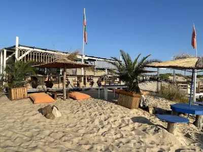 Alexander Beach Bar