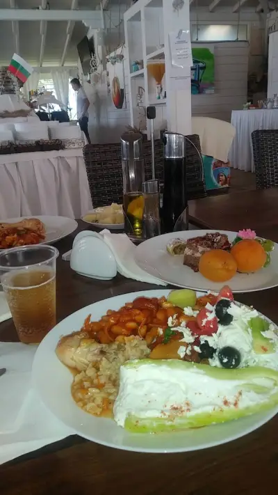 Apolonia Beach Restaurant