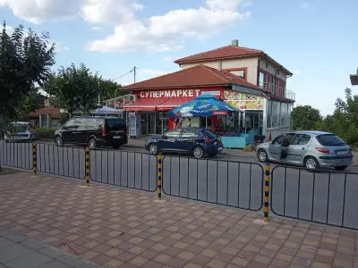 Магазин, предлагащ IQOS устройства. Мини-маркет