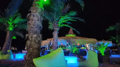 Alibi Beach Bar