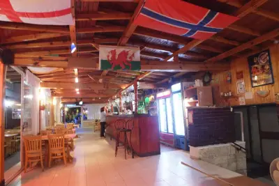 La Bomba Bistro