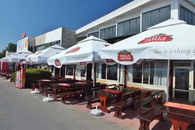 La Bomba Bistro