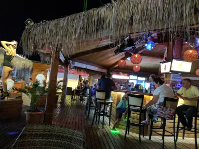 Beach Bar Bubbles
