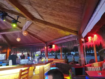 Beach Bar Bubbles