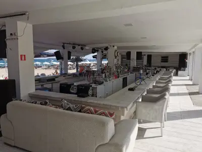 Mania Beach Bar & Dinner
