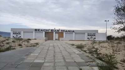 Mania Beach Bar & Dinner
