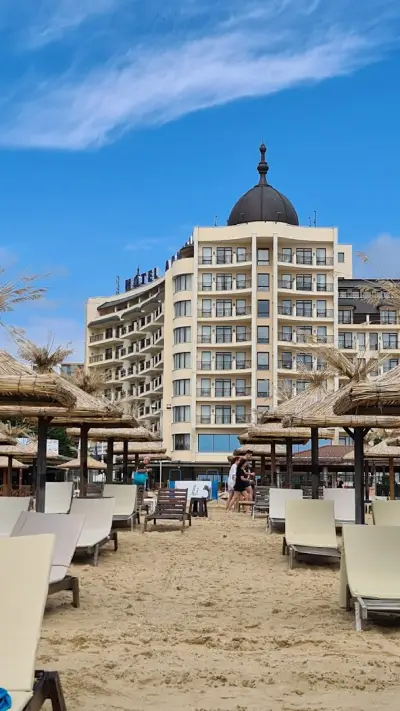 Golden Sands Beach