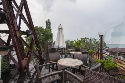Mini Eiffel Tower