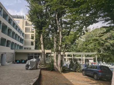 Ariana Hotel