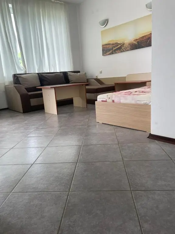 Стандартно тройно студио