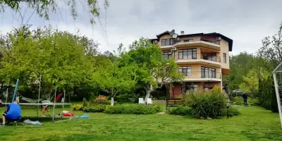 Вила Пролет