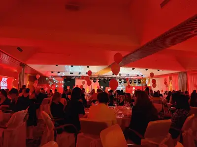 Perunika hall